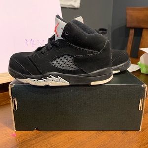 Air Jordan 5 Retro Black Metallic Silver